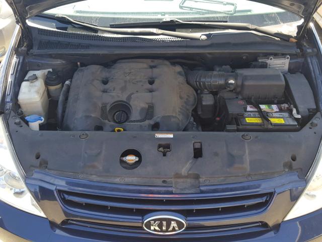 KNDMB233086256371 - 2008 KIA SEDONA EX BLUE photo 7