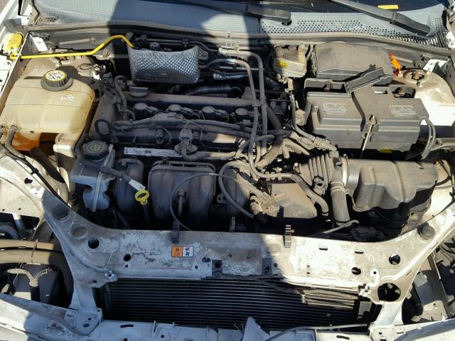 1FAFP37NX6W153344 - 2006 FORD FOCUS ZX5 WHITE photo 7