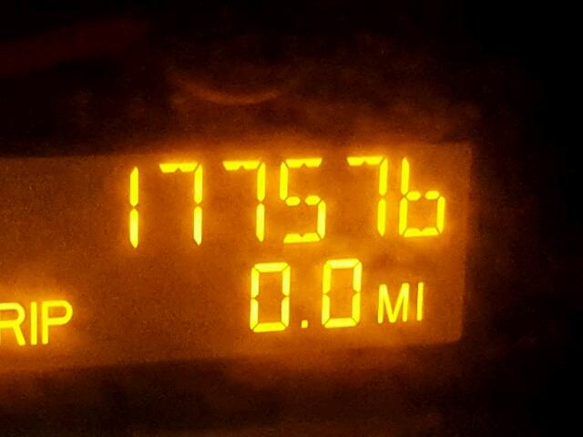 1G8AJ54F64Z174079 - 2004 SATURN ION LEVEL SILVER photo 8