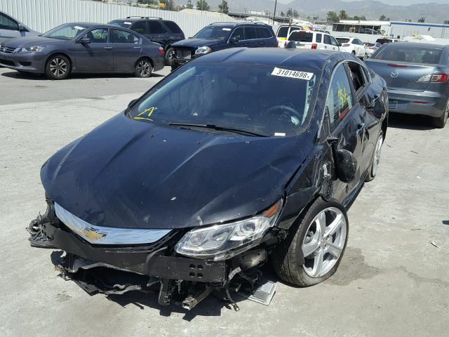 1G1RC6S56JU109351 - 2018 CHEVROLET VOLT LT BLACK photo 2