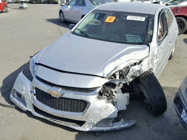 1G11B5SL8FF283085 - 2015 CHEVROLET MALIBU LS 银色 照片 2