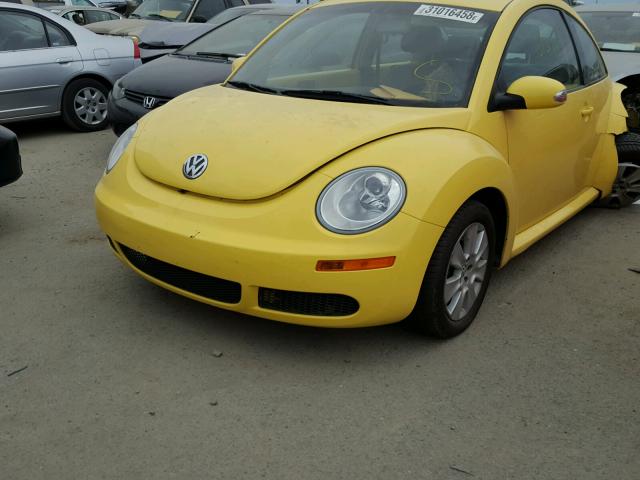 3VWPG31C08M520676 - 2008 VOLKSWAGEN NEW BEETLE YELLOW photo 2