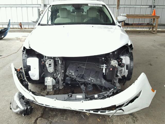 1C3CCCCB7GN146450 - 2016 CHRYSLER 200 WHITE photo 10