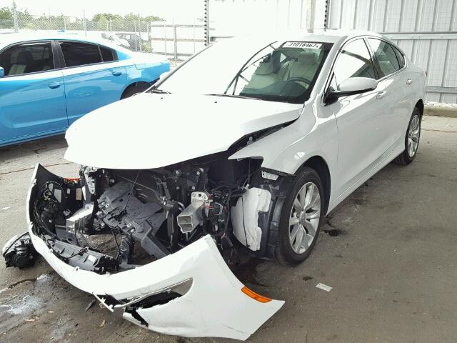 1C3CCCCB7GN146450 - 2016 CHRYSLER 200 WHITE photo 2