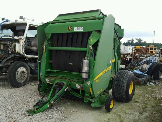 E00568X338268 - 2010 JOHN DEERE 568 BALER GREEN photo 2