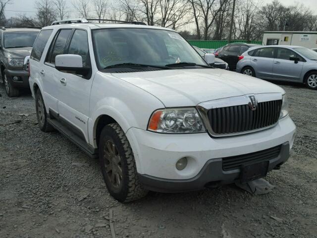 5LMFU28R24LJ05262 - 2004 LINCOLN NAVIGATOR WHITE photo 1