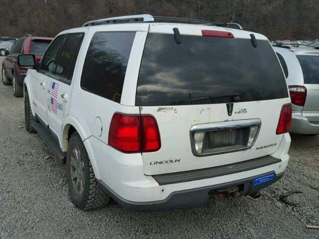 5LMFU28R24LJ05262 - 2004 LINCOLN NAVIGATOR თეთრი ფოტო 3