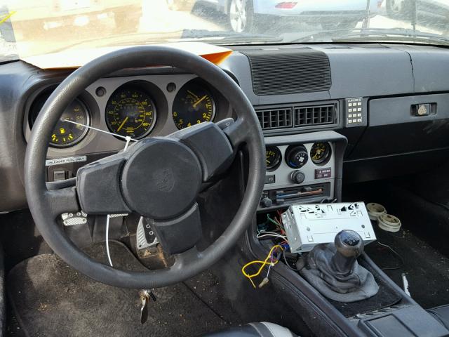 WP0AA0943DN461080 - 1983 PORSCHE 944 SILVER photo 9