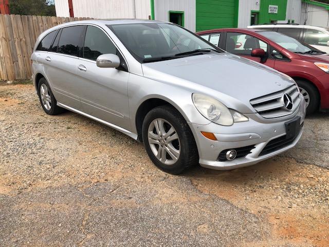 4JGCB65E78A068313 - 2008 MERCEDES-BENZ R 350 SILVER photo 1