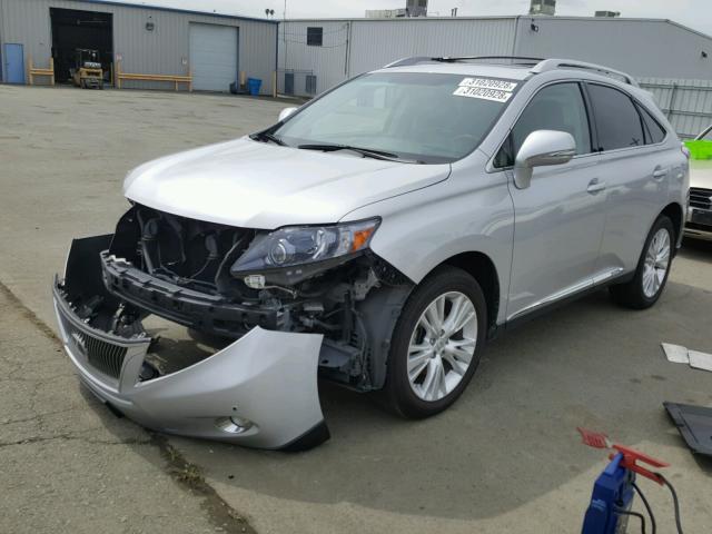 JTJBC1BA6A2016993 - 2010 LEXUS RX 450 SILVER photo 2