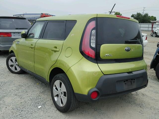 KNDJN2A24F7777010 - 2015 KIA SOUL GREEN photo 3