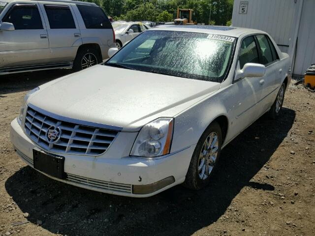 1G6KD57Y19U118802 - 2009 CADILLAC DTS WHITE photo 2