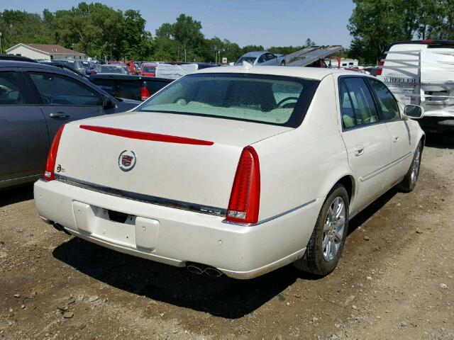 1G6KD57Y19U118802 - 2009 CADILLAC DTS WHITE photo 4