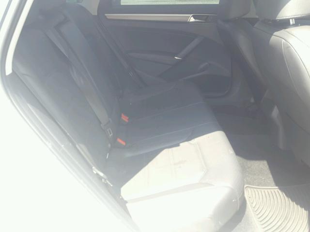 1VWDT7A32HC080208 - 2017 VOLKSWAGEN PASSAT R-L 白色 照片 6