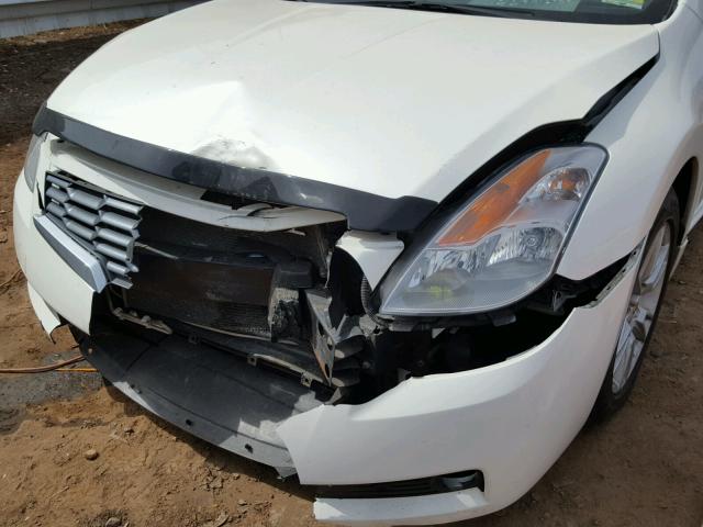 1N4BL24E48C161372 - 2008 NISSAN ALTIMA 3.5 WHITE photo 9