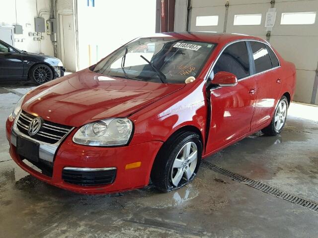 3VWRM71KX8M004468 - 2008 VOLKSWAGEN JETTA SE RED photo 2