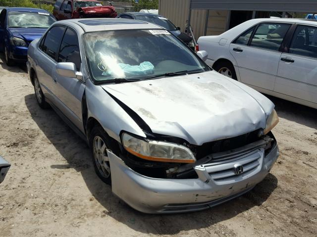 1HGCG56742A058055 - 2002 HONDA ACCORD SE SILVER photo 1