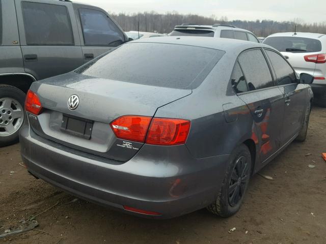 3VW1K7AJ9EM372680 - 2014 VOLKSWAGEN JETTA BASE 灰色 照片 4