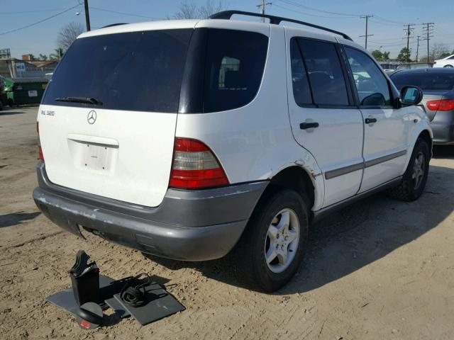 4JGAB54E7XA120444 - 1999 MERCEDES-BENZ ML 320 WHITE photo 4