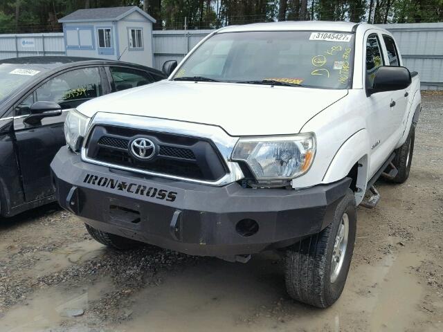 5TFLU4EN7CX025017 - 2012 TOYOTA TACOMA DOU WHITE photo 2