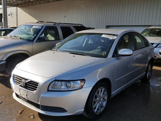 YV1MS390292432424 - 2009 VOLVO S40 2.4I SILVER photo 2