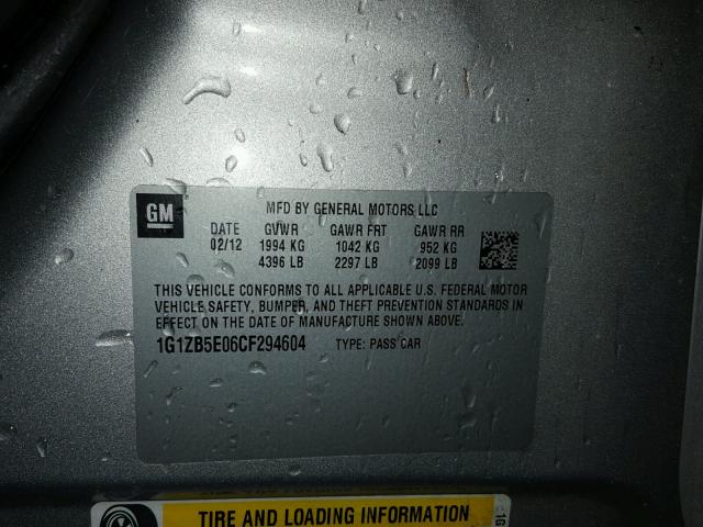 1G1ZB5E06CF294604 - 2012 CHEVROLET MALIBU LS Gümüş foto 10