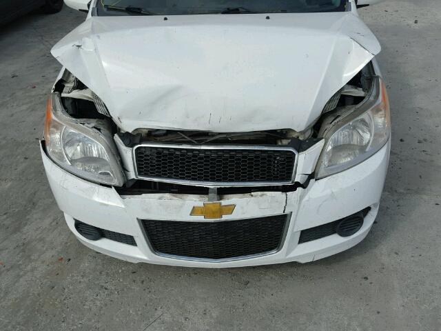 KL1TD6DE0BB147606 - 2011 CHEVROLET AVEO WHITE photo 7