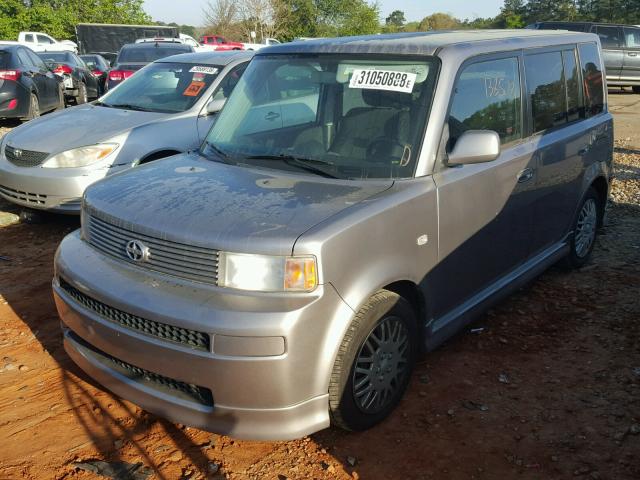 JTLKT324664088169 - 2006 TOYOTA SCION XB SILVER photo 2