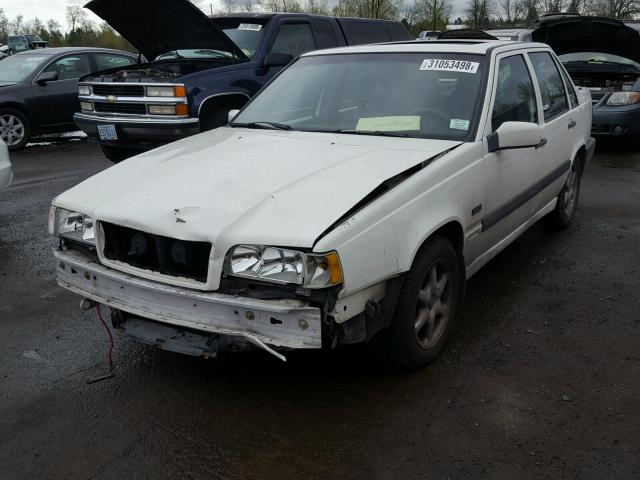 YV1LS5517S1226100 - 1995 VOLVO 850 BASE WHITE photo 2