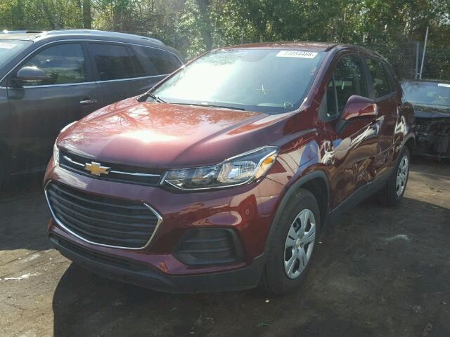 3GNCJKSB5HL182711 - 2017 CHEVROLET TRAX LS BURGUNDY photo 2