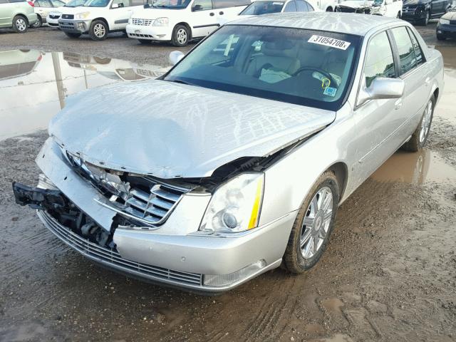 1G6KD57Y87U213645 - 2007 CADILLAC DTS SILVER photo 2