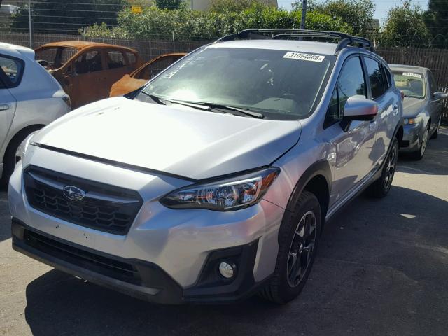 JF2GTABC3JH243549 - 2018 SUBARU CROSSTREK SILVER photo 2