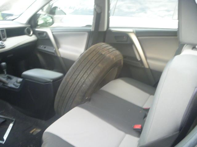 JTMZFREV2FD056070 - 2015 TOYOTA RAV4 LE Qəhvəyi foto 6