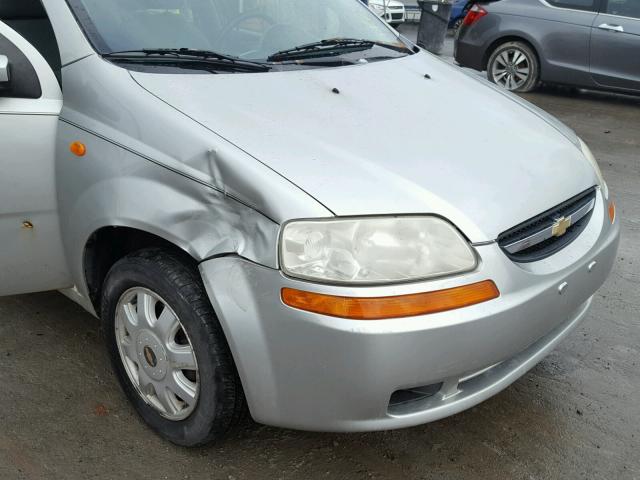 KL1TJ52694B163319 - 2004 CHEVROLET AVEO LS SILVER photo 10