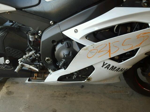 JYARJ16E4FA033482 - 2015 YAMAHA YZFR6 WHITE photo 7