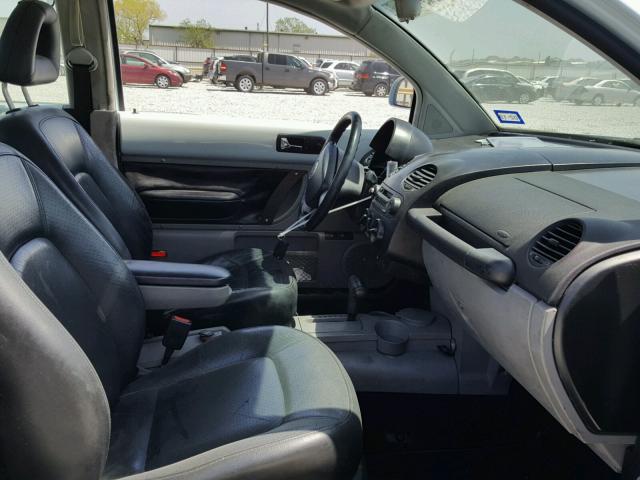 3VWCA21C1YM484846 - 2000 VOLKSWAGEN NEW BEETLE 蓝色 照片 5