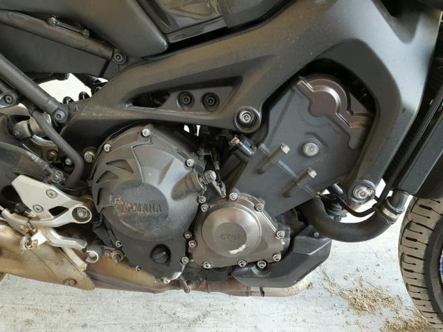 JYARN33E4EA003742 - 2014 YAMAHA FZ09 GRAY photo 7