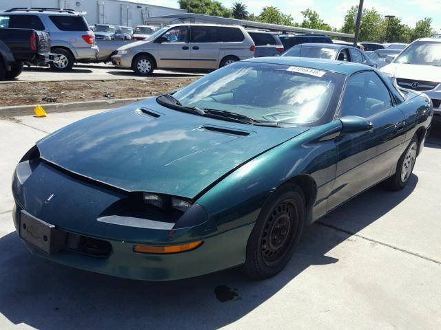 2G1FP22K0V2101103 - 1997 CHEVROLET CAMARO BAS GREEN photo 2