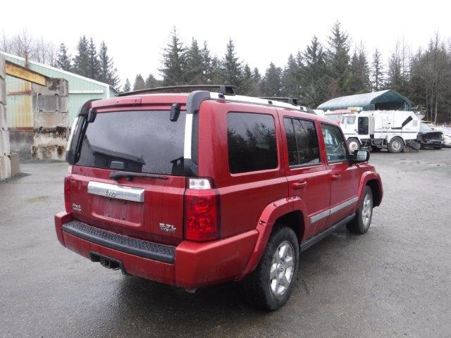 1J8HG58286C303030 - 2006 JEEP COMMANDER RED photo 4