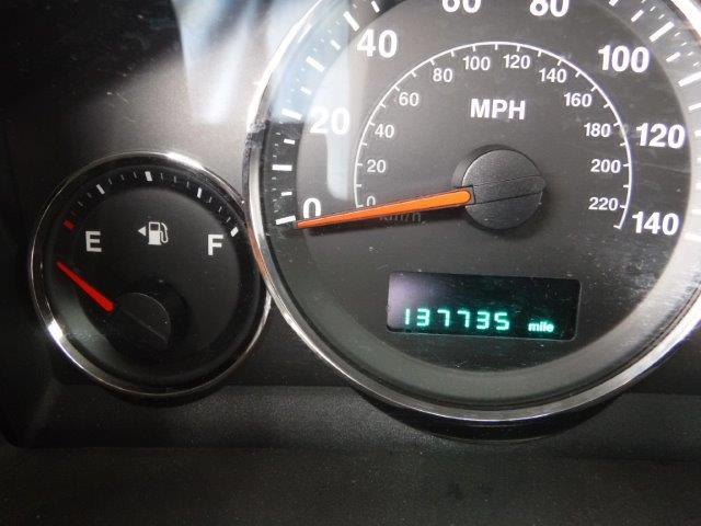 1J8HG58286C303030 - 2006 JEEP COMMANDER RED photo 8