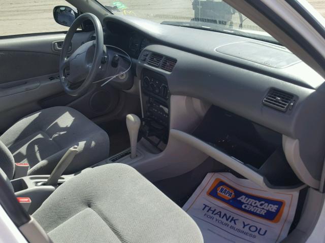 1Y1SK52872Z422618 - 2002 CHEVROLET GEO PRIZM 白色 照片 5