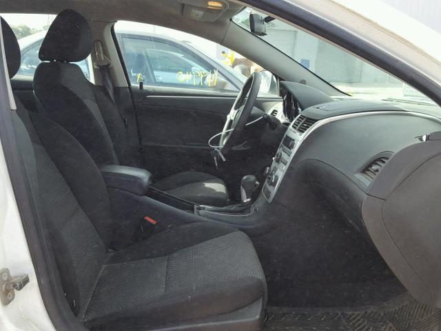 1G1ZC5E04CF252929 - 2012 CHEVROLET MALIBU 1LT 白色 照片 5