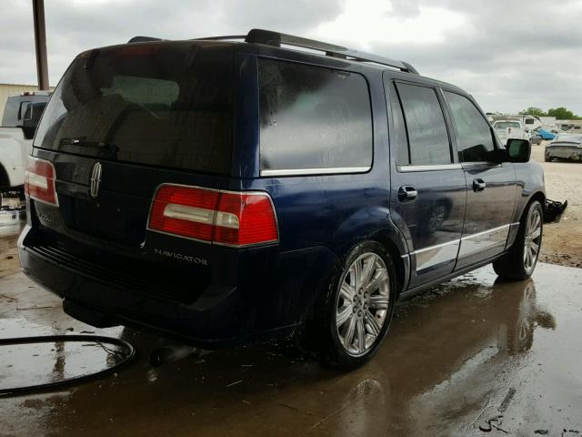 5LMFU27568LJ13627 - 2008 LINCOLN NAVIGATOR BLUE photo 4