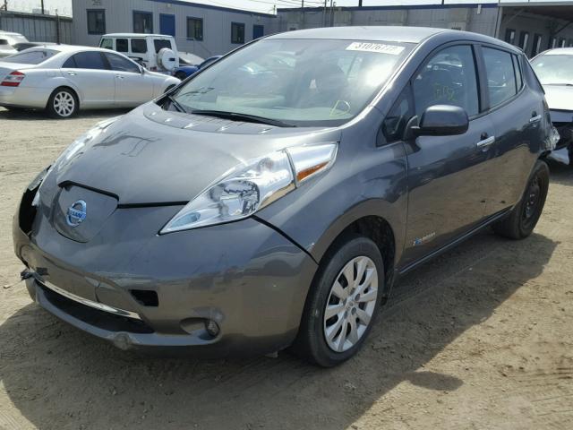 1N4BZ0CP4GC315051 - 2016 NISSAN LEAF SV GRAY photo 2