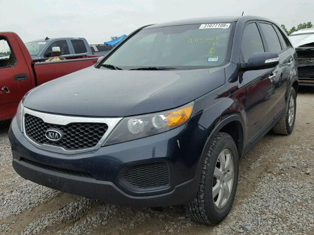 5XYKT4A15CG275215 - 2012 KIA SORENTO BA BLUE photo 2