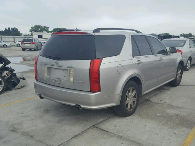 1GYEE637850109262 - 2005 CADILLAC SRX SILVER photo 4