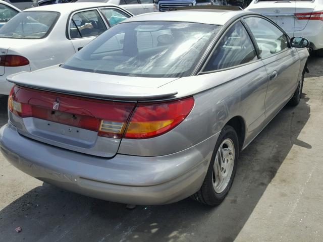 1G8ZH1272WZ205107 - 1998 SATURN SC2 GRAY photo 4