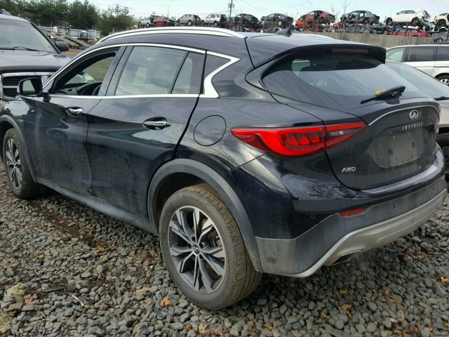 SJKCH5CR7HA035859 - 2017 INFINITI QX30 BASE BLACK photo 3