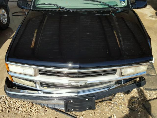 3GNEC16R0VG155330 - 1997 CHEVROLET SUBURBAN C BLACK photo 7