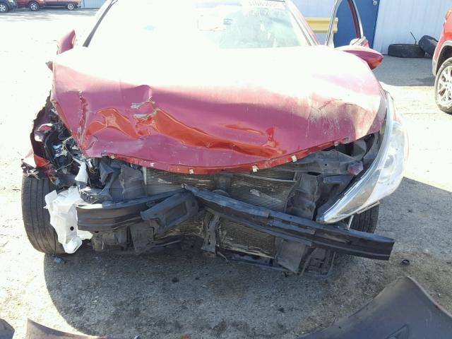 5NPEB4AC7BH094769 - 2011 HYUNDAI SONATA GLS RED photo 7